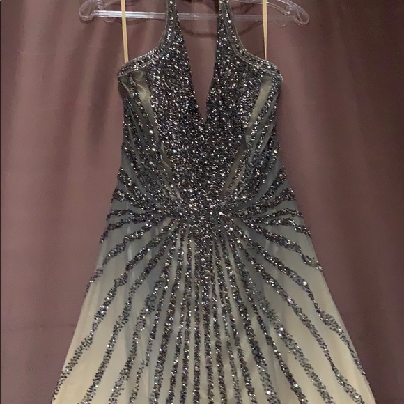 Formal Beaded Full Dress with petty coat - Picture 4 of 6